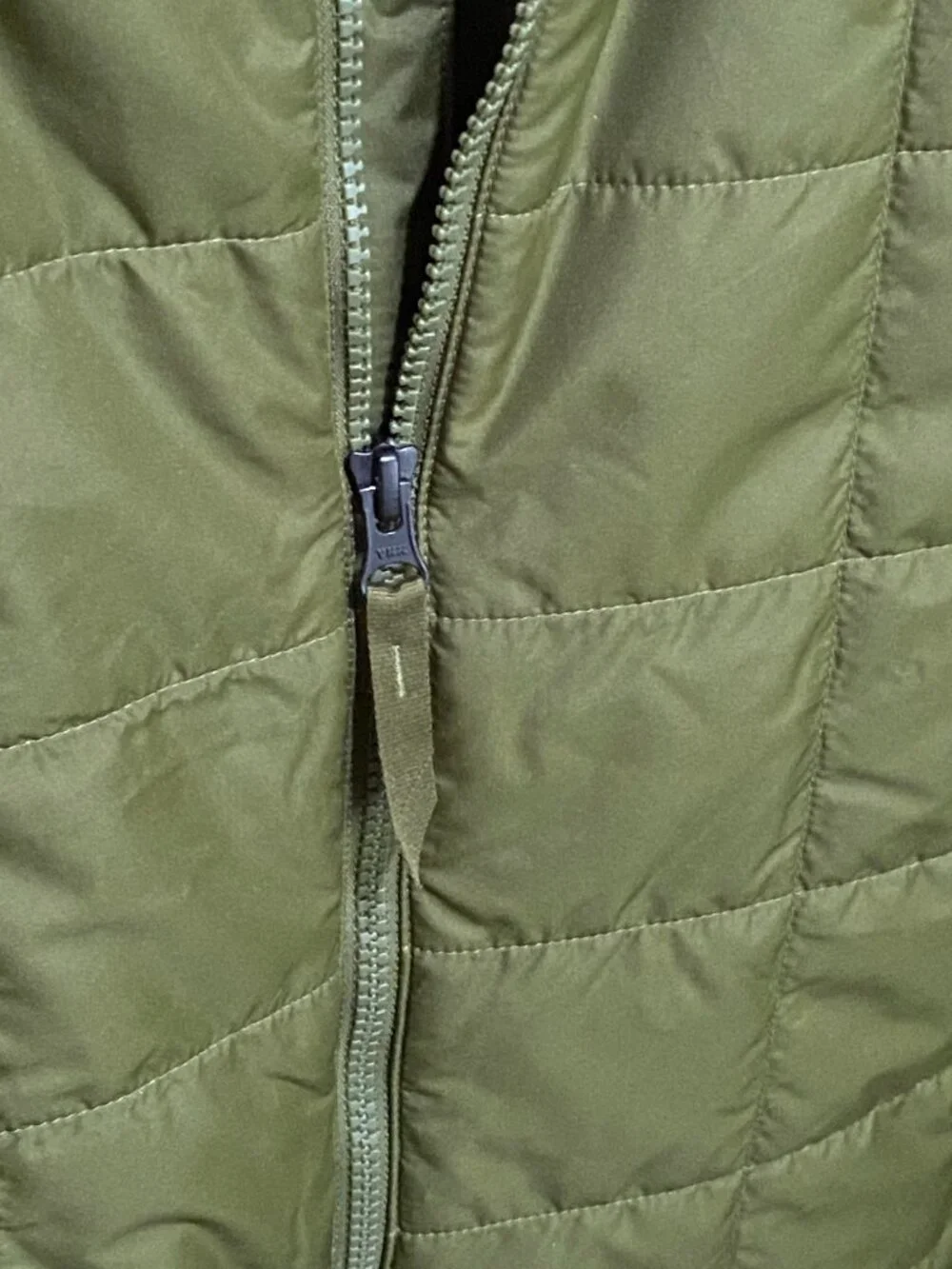 The North Face Men’s Large Olive Green Quilted Insulated Jacket Asymmetrical Zip